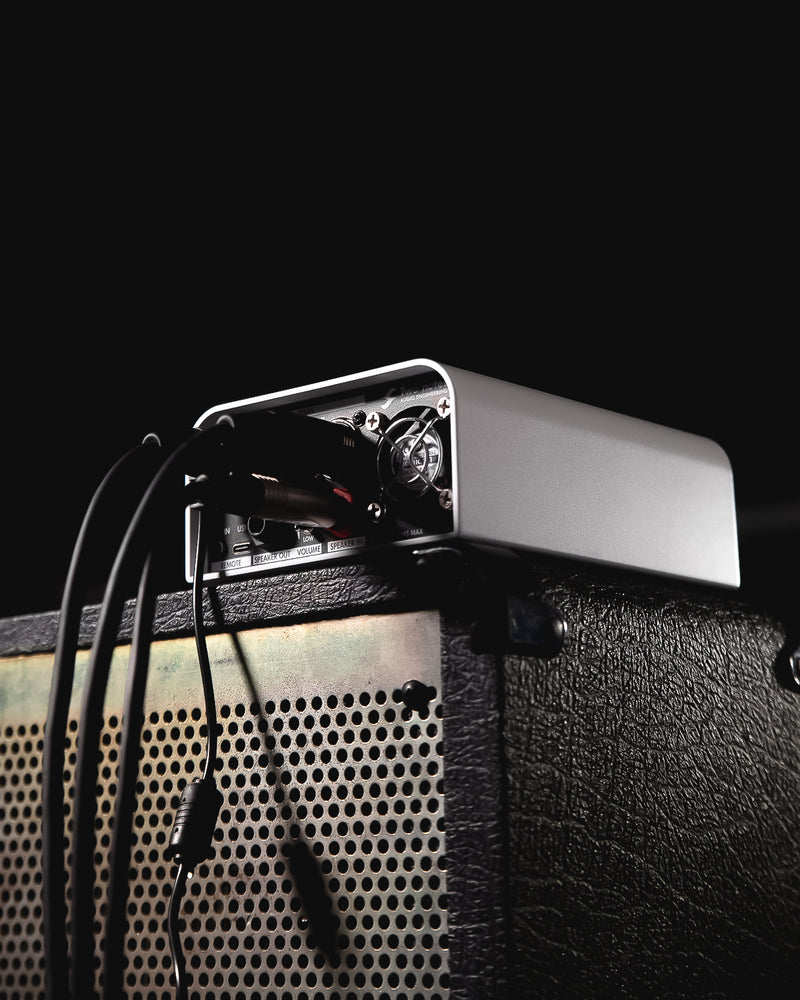 Two Notes Captor X+ (X-Plus) Compact Reactive Load Box, Attenuator, DynIR Cab Sim, IR Loader & Stereo Expander