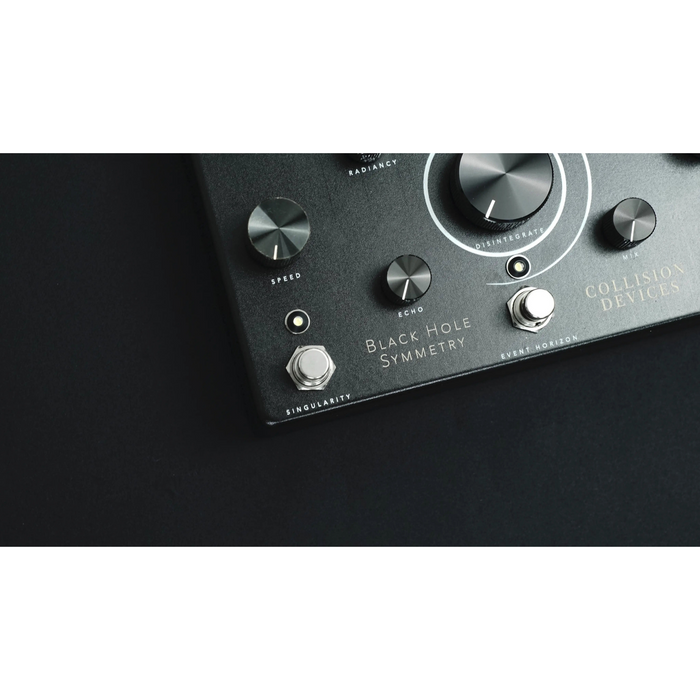 Collision Devices Black Hole Symmetry Fuzz Reverb Delay Modulation Echoinox